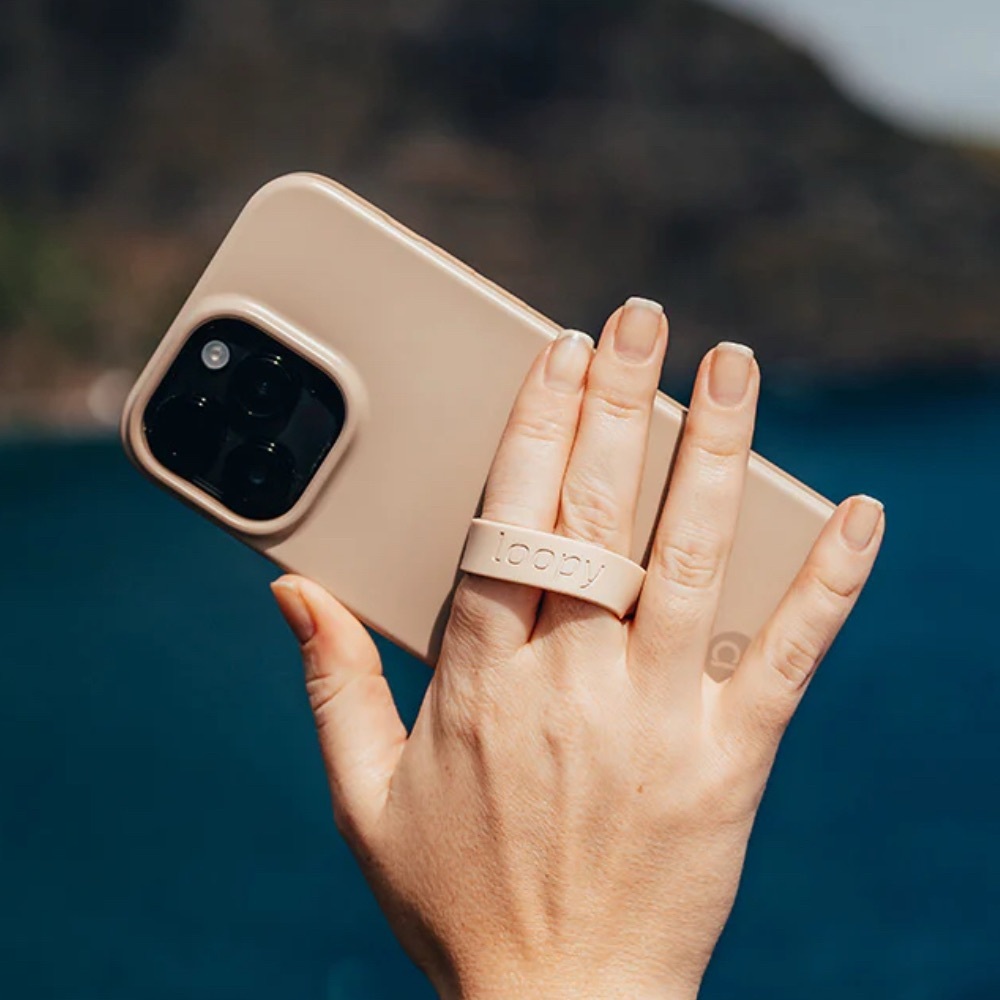 Loopy Case Beige iPhone 15plus Phone Case